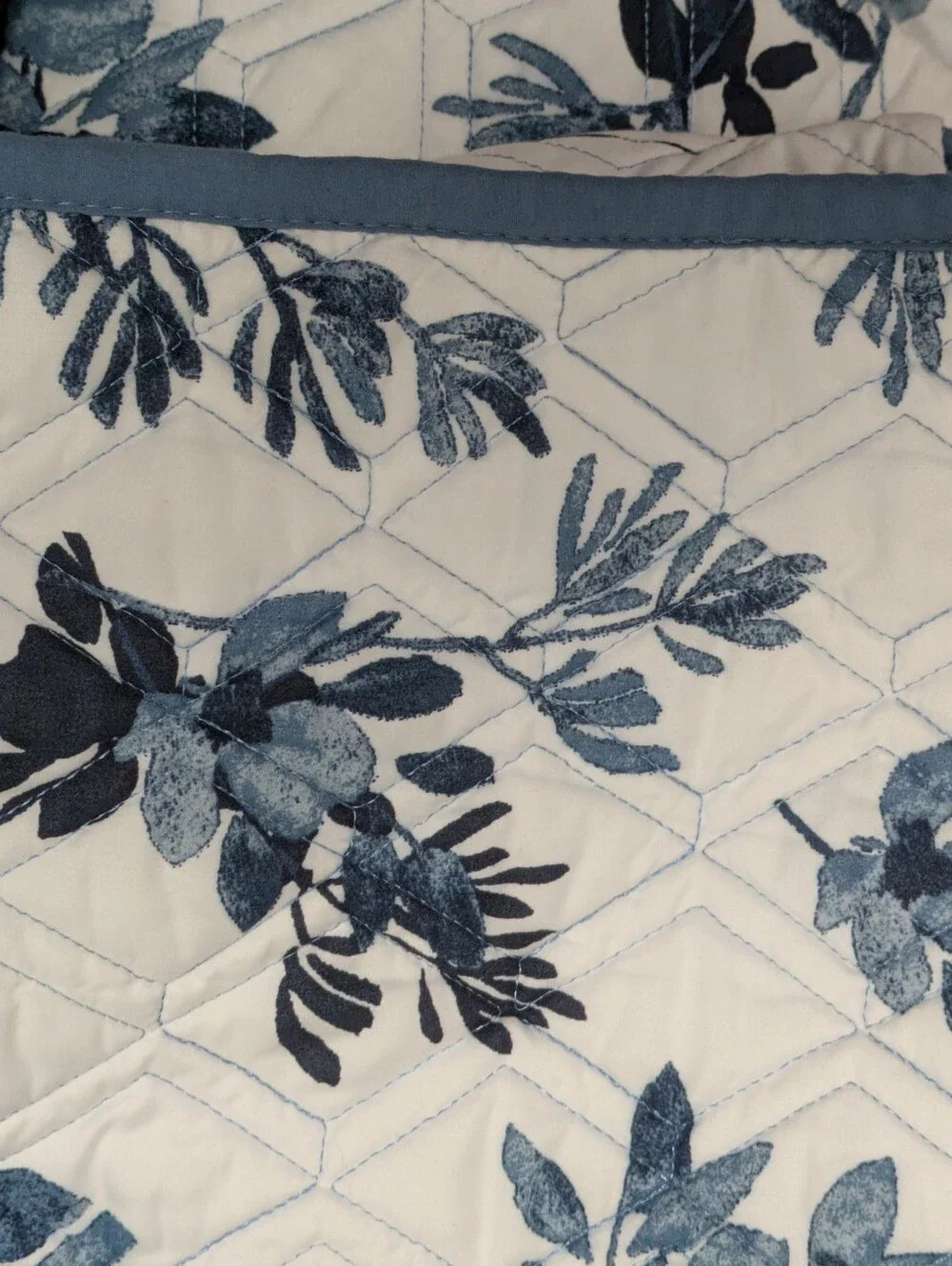 Blue and White King Floral Quilt Reversable by Home Expressions Madeline